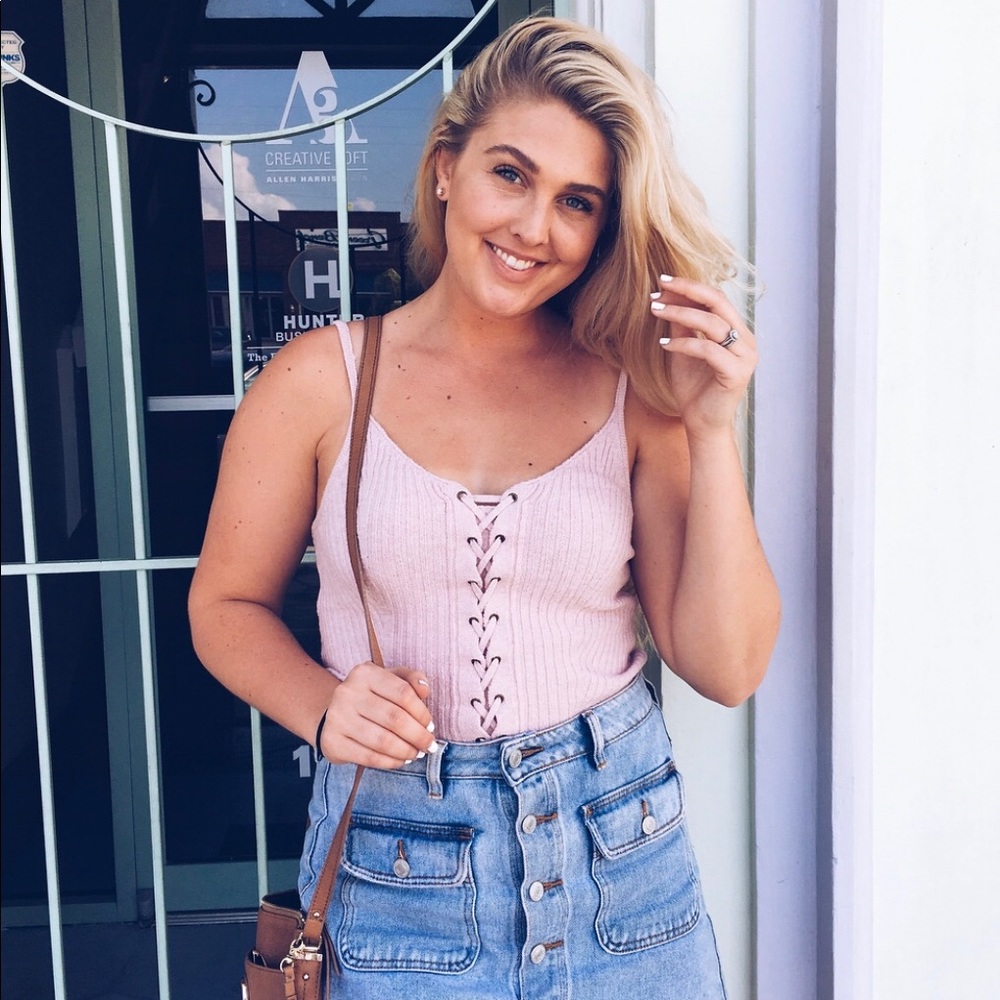 Pink knit cropped tank top